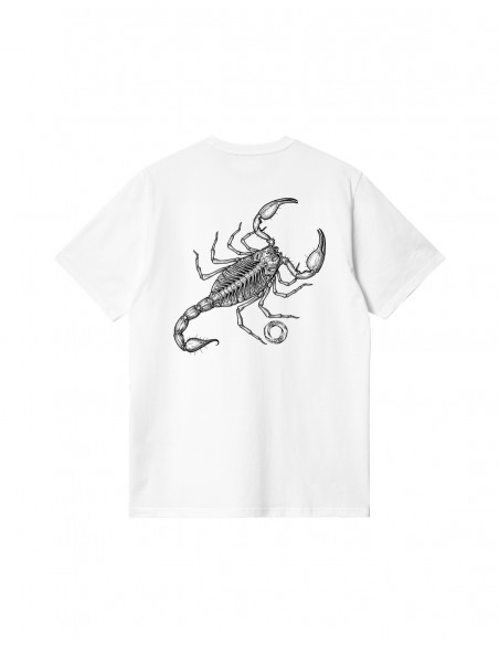 Orbit Scorpion Tee i hvid med detaljeret sort scorpion-print på ryggen - minimalistisk streetwear grafisk t-shirt