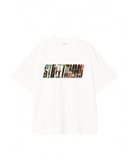 Boombox Tee i cream fra Streetammo - viser klassisk T-shirt i varm cream farve med retro boombox grafik design på brystet